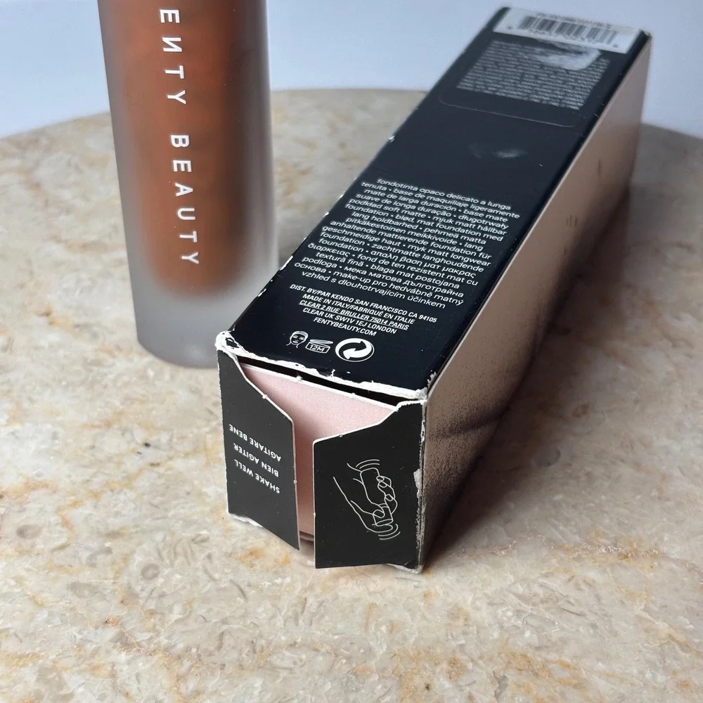 NIB Fenty Beauty by Rihanna 490 Pro Filt'r Soft Matte Longwear Foundation‎